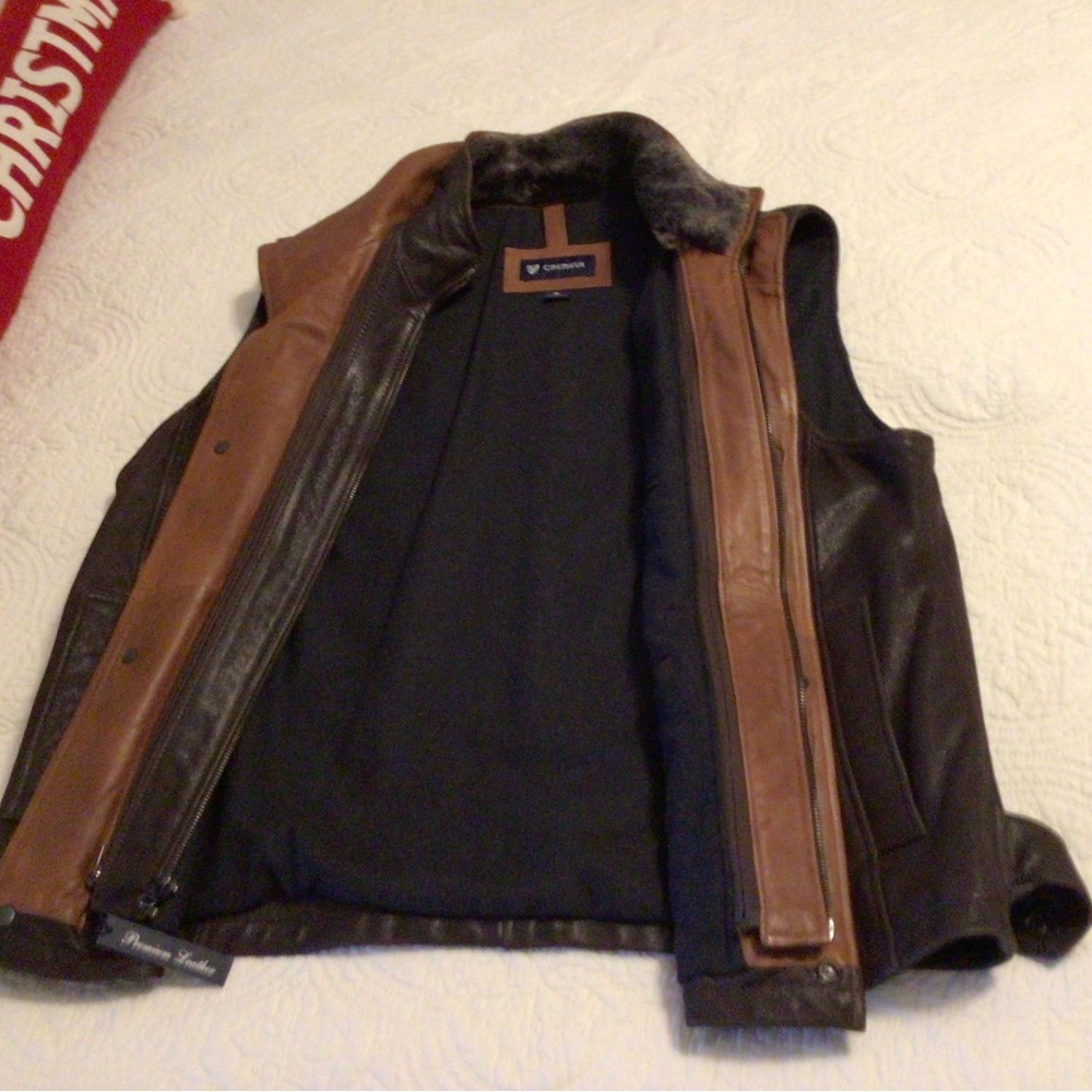 Vest leather